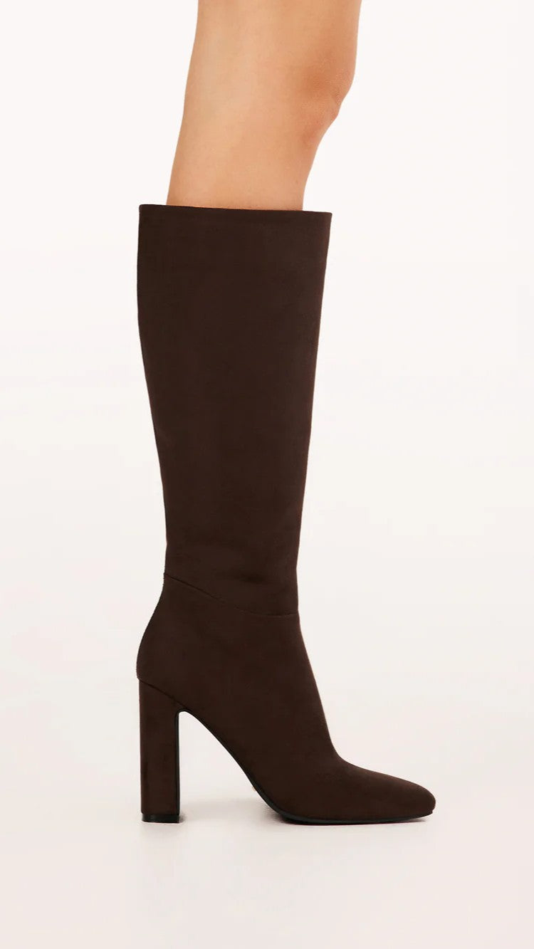 Nakoa Boots - Dark Cacao Suede