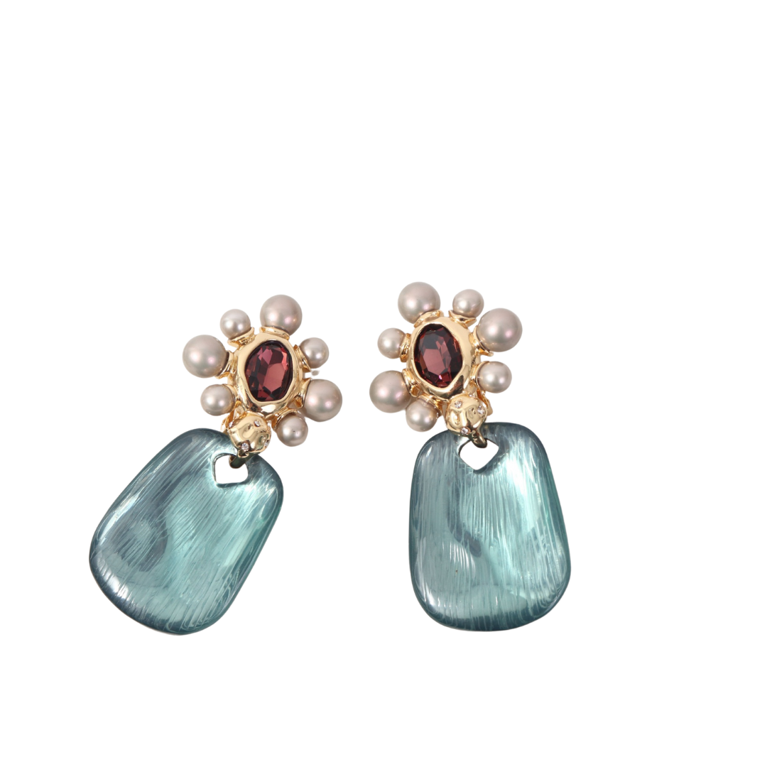 Pearl Organic Glass Ear Clip