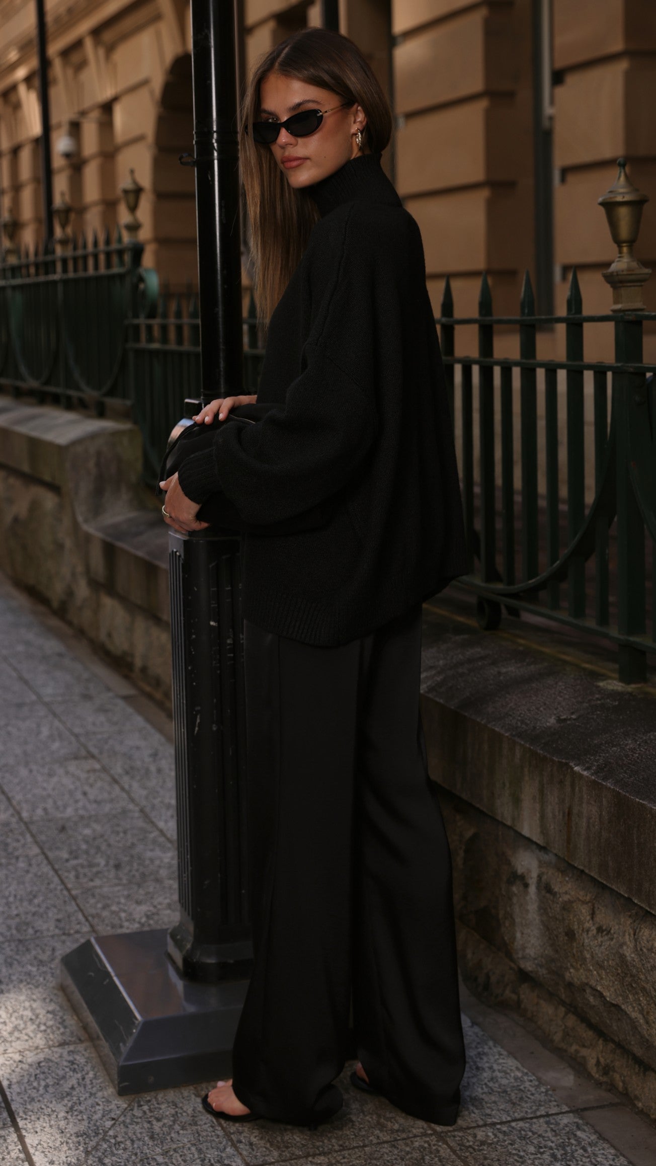 Harita Knitted Sweater - Black