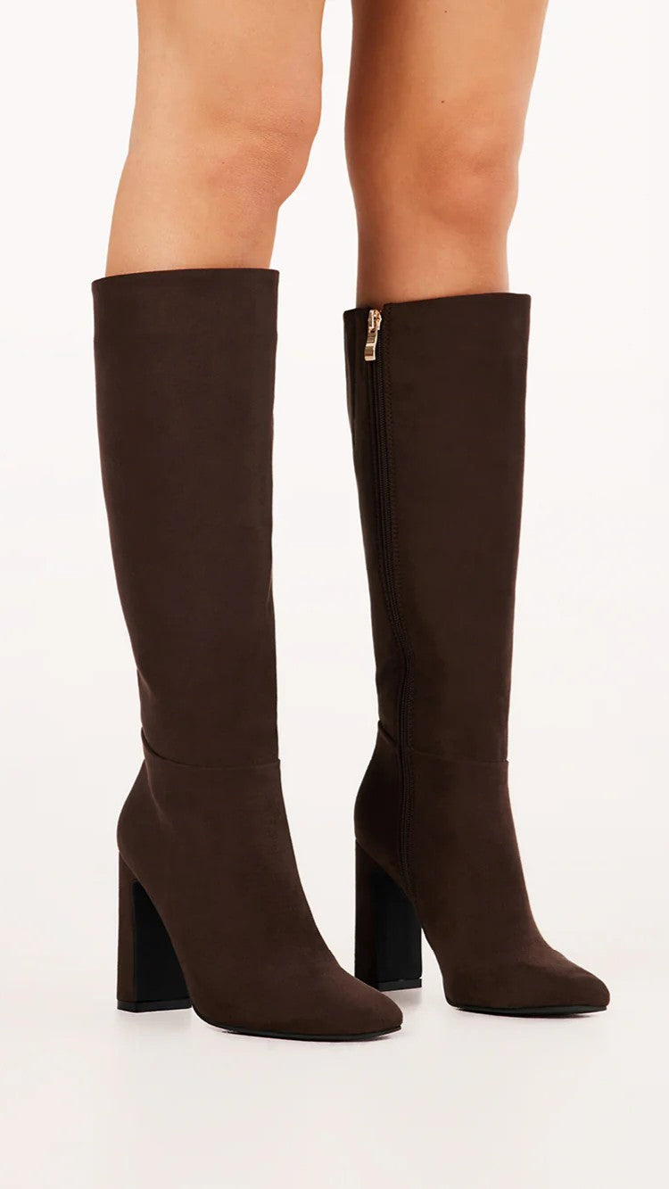 Nakoa Boots - Dark Cacao Suede
