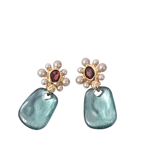 Pearl Organic Glass Ear Clip