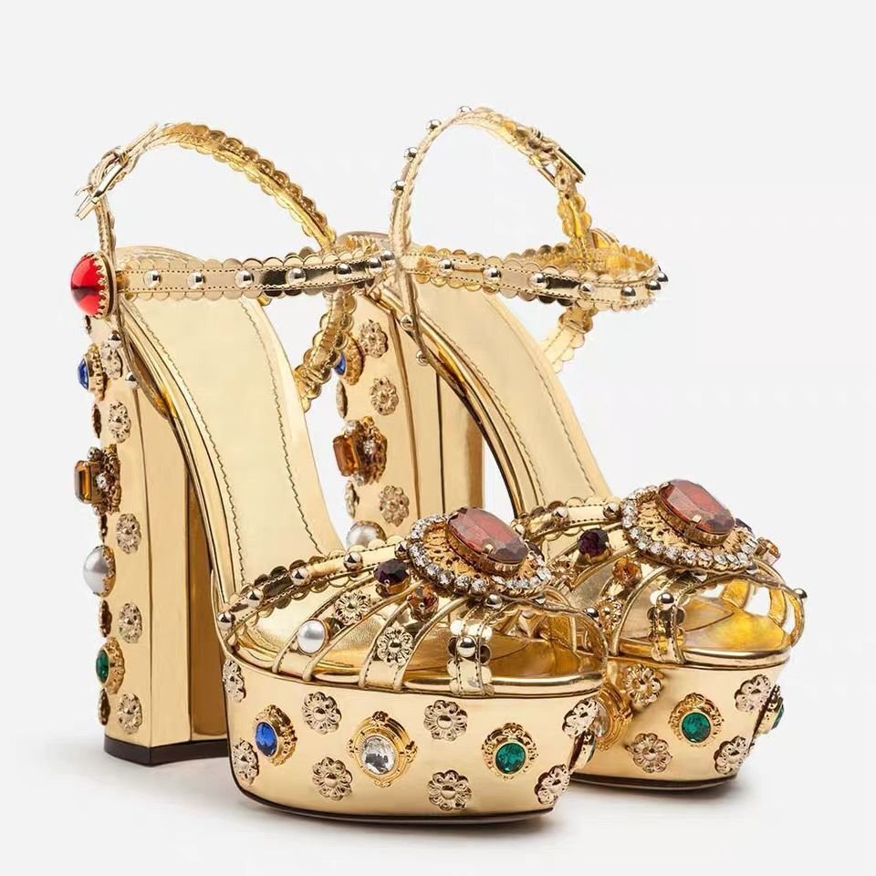 Chunky Gold Platforms